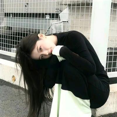 怕羞的黄莺
